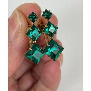 Vintage Screw Back Earrings Emerald Green Gold Plated Drop Diamond Shaped Dangle